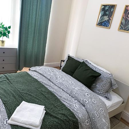 Large House Near Anfield & Liverpool Town Екстериор снимка